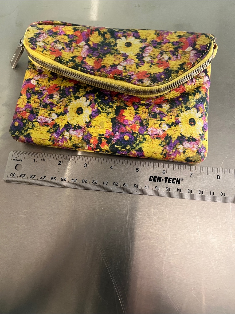 Hobo  Brand Floral Crossbody/Wristlet Zip Up Mini Bag with Dual Straps - Picture 6 of 7